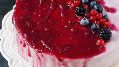 торт-мусс с черной смородиной