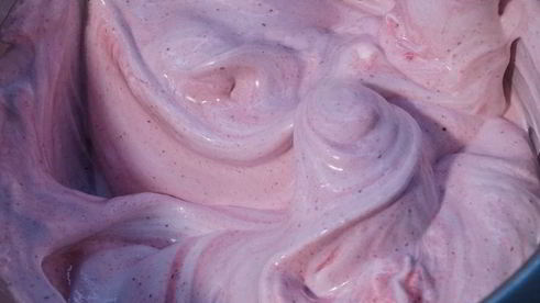 торт-мусс с клюквой и пралине