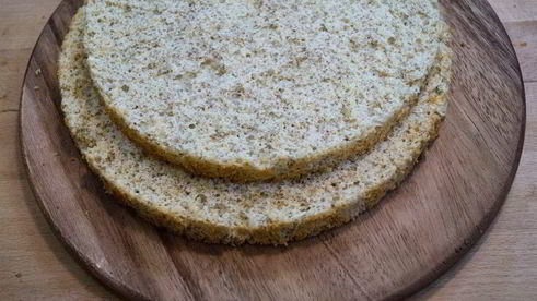 торт-мусс с клюквой и пралине