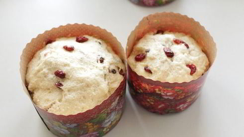 кулич творожный с вяленой клюквой