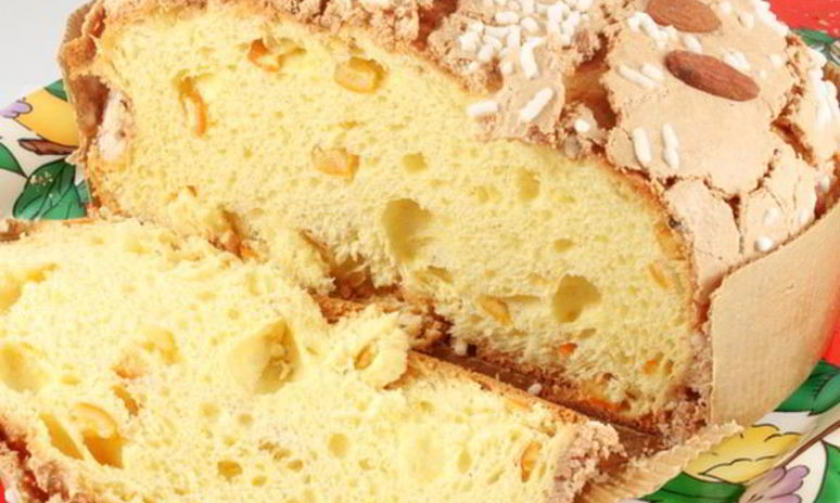 Рецепт миндального кулича с изюмом