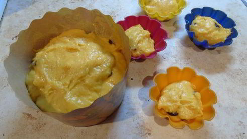 морковный кулич с клюквой