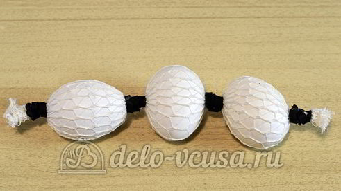 пасхальные яйца в сетку