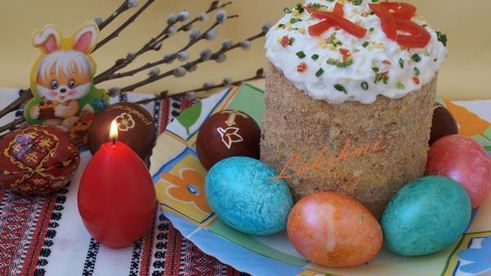 салатпасхальный кулич