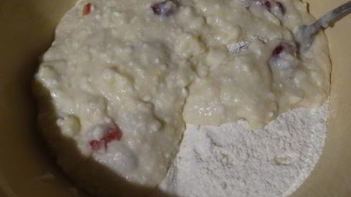 творожный кулич с итальянской меренгой