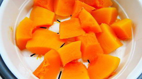 тыквенный кулич с лавандовой сливочной глазурью