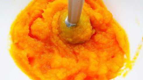 тыквенный кулич с лавандовой сливочной глазурью