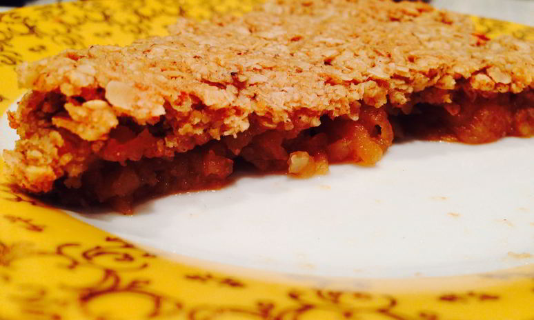 Рецепт постного яблочного крамбла с геркулесом