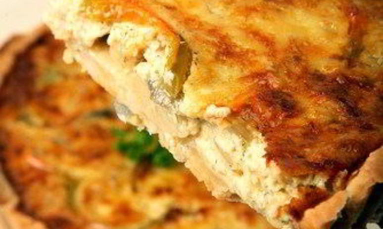 Рецепт пудинга из сладкого лука с пармезаном