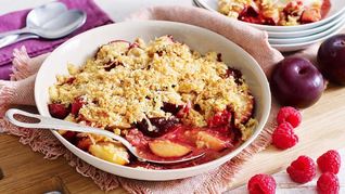 Сливовый крамбл