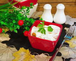 Кабачковое суфле с индейкой под грибным соусом