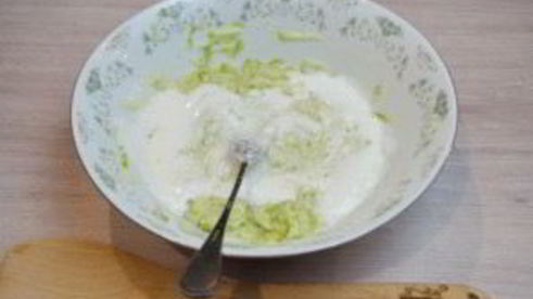 кабачковое суфле с индейкой под грибным соусом