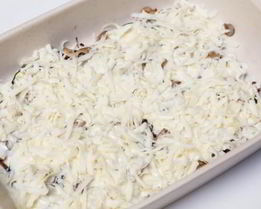 Суфле из кабачков под грибным соусом