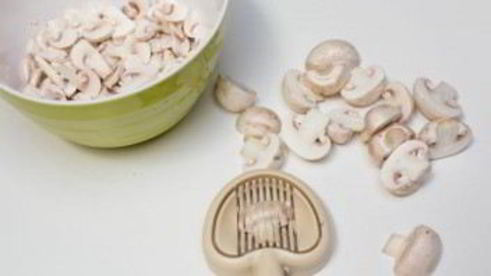 суфле из кабачков под грибным соусом