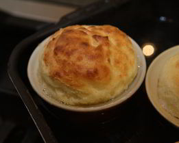 Сырное суфле c пряностями