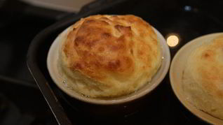 Сырное суфле c пряностями