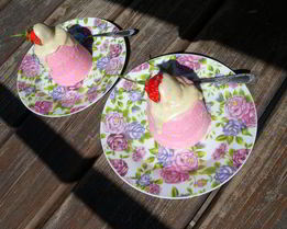 Творожное суфле с белым шоколадом и клубникой