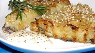 Драники с грибами и кунжутом, запеченные в духовке