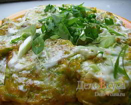 Кабачковые драники с чесночным соусом