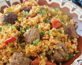 Булгур с фрикадельками