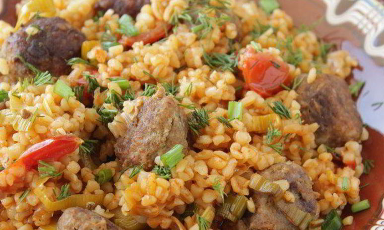 Рецепт булгура с фрикадельками