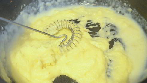 фрикадельки из свинины по-шведски в молочном соусе