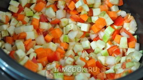 фрикадельки с овощами и розмарином