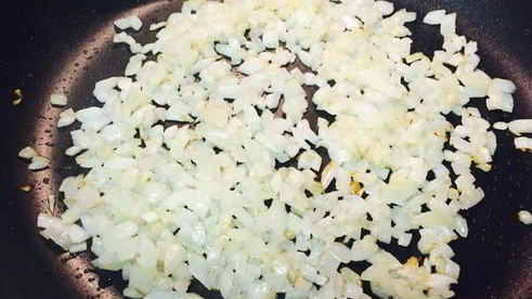 фрикадельки в грибном соусе