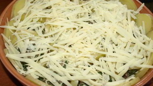 фрикадельки в картофельных сотах