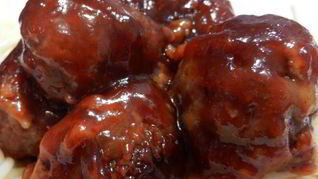 Фрикадельки в медово-чесночном соусе