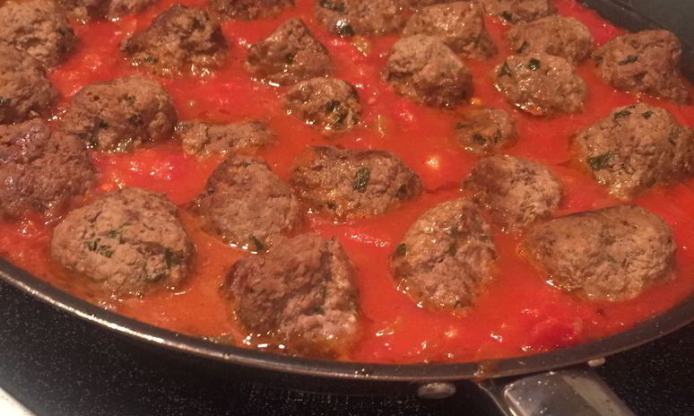 Рецепт фрикаделек в соусе из помидоров