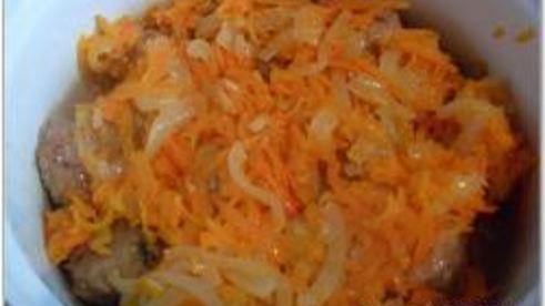 фрикадельки в томатном соусе с пикантным рисом