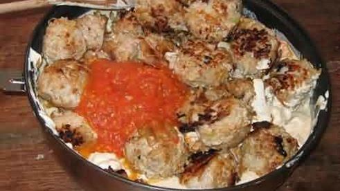 фрикадельки в тыквенно-сметанном соусе