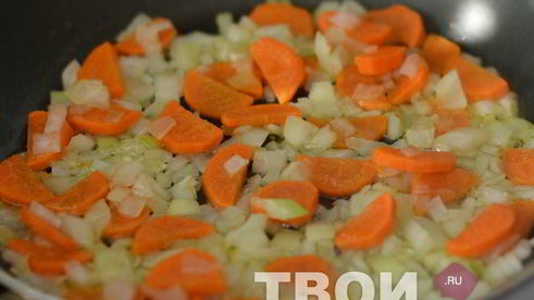 картофель в томатном соусе с фрикадельками