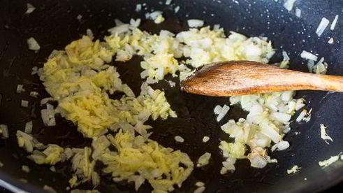 красное карри с фрикадельками