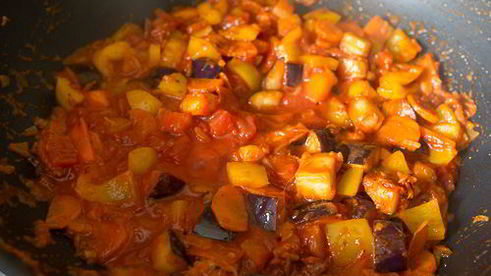 красное карри с фрикадельками