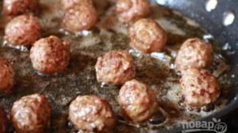 макароны с фрикадельками