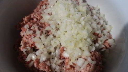 мясные фрикадельки с хреном тушёные в майонезе из фасоли