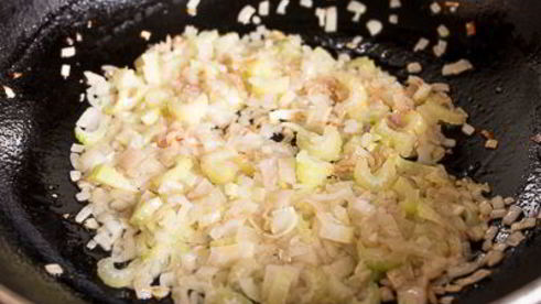 паста с фрикадельками и овощами