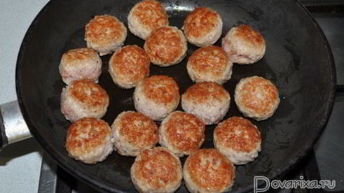 свиные фрикадельки в горчично-медовом соусе