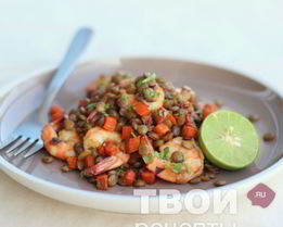 Чечевица с креветками