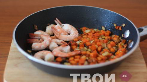 чечевица с креветками