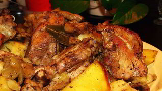 Картофель с курицей в духовке