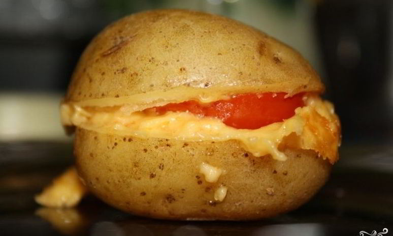 Рецепт картофеля с сыром и помидорами