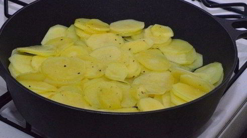 картофель в сливках с грибами