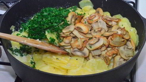 картофель в сливках с грибами