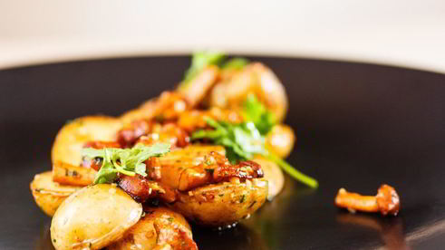 мини-картофель с лисичками