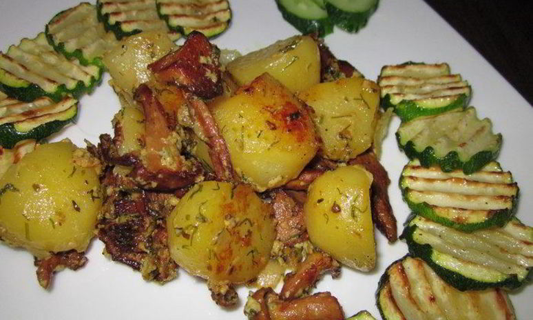 Рецепт молодого картофеля с лисичками