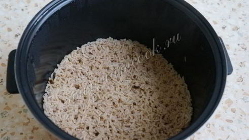 пряный рис со специями в мультиварке