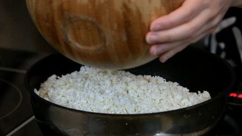 рис из цветной капусты с овощами